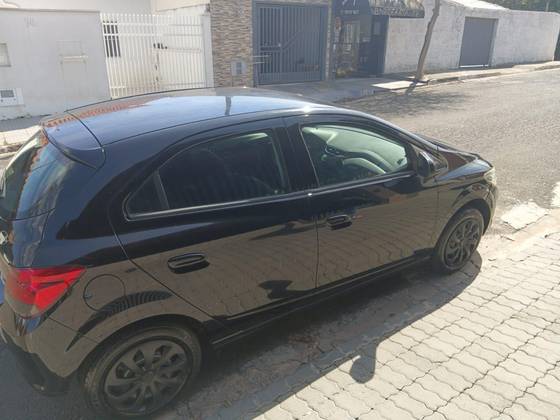 CHEVROLET ONIX 1.4 MPFI LT 8V FLEX 4P MANUAL CHEVROLET ONIX 1.4 MPFI LT 8V FLEX 4P MANUAL
